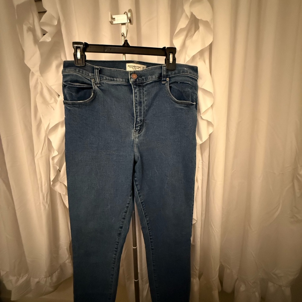Women's Blue Jeans